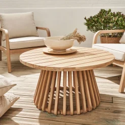 Mesa de centro de jardín de madera