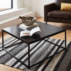 Mesa de centro de metal