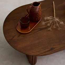 Mesa de centro ovalada de madera de hevea con chapa de roble