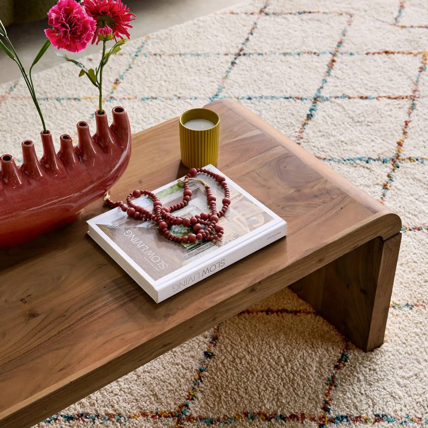 Mesa de centro rectangular de madera maciza de acacia