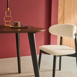 Mesa de comedor cuadrada efecto madera patas de metal negro, 4 plazas