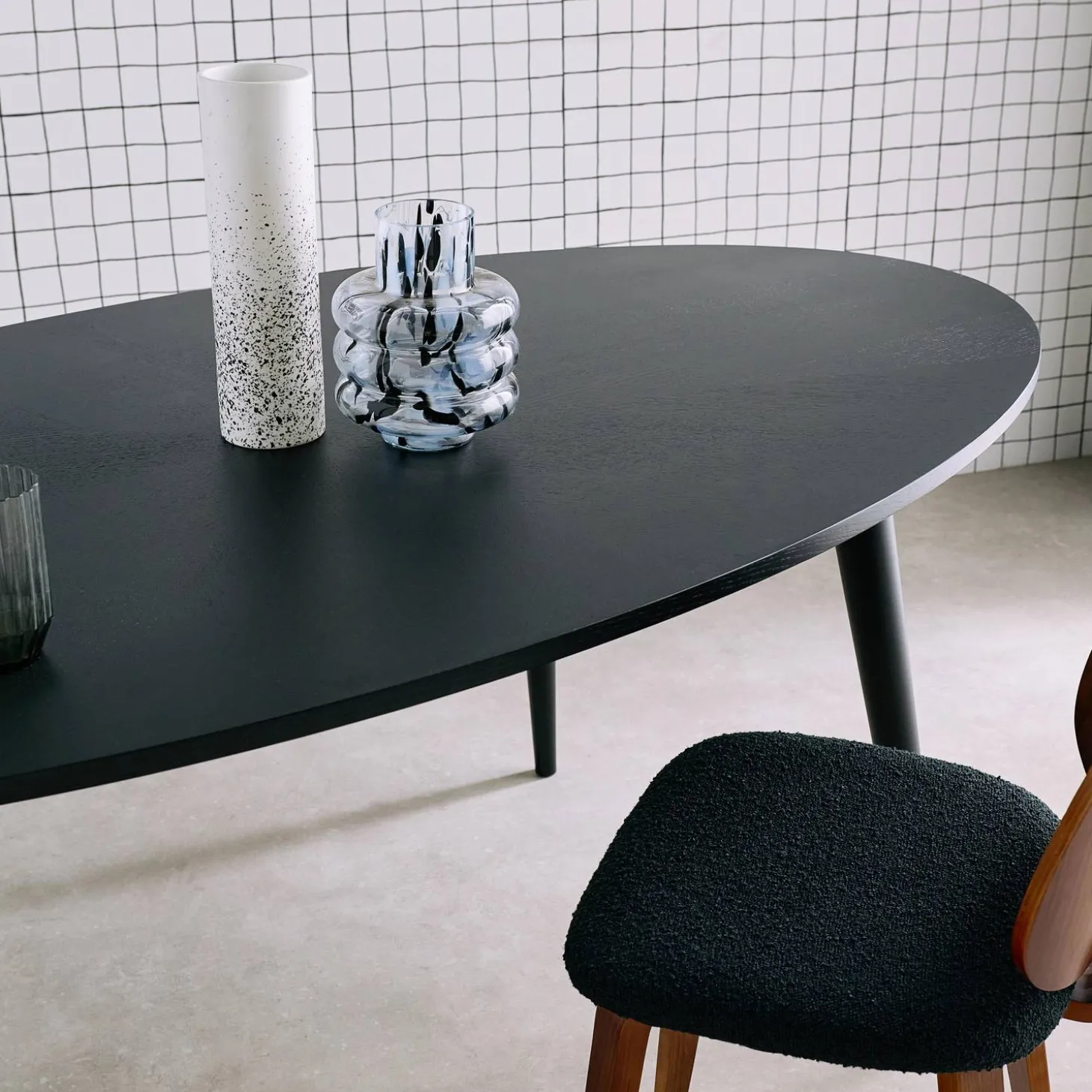 Mesa de comedor ovalada de madera de hevea y chapa de roble para 6 personas
