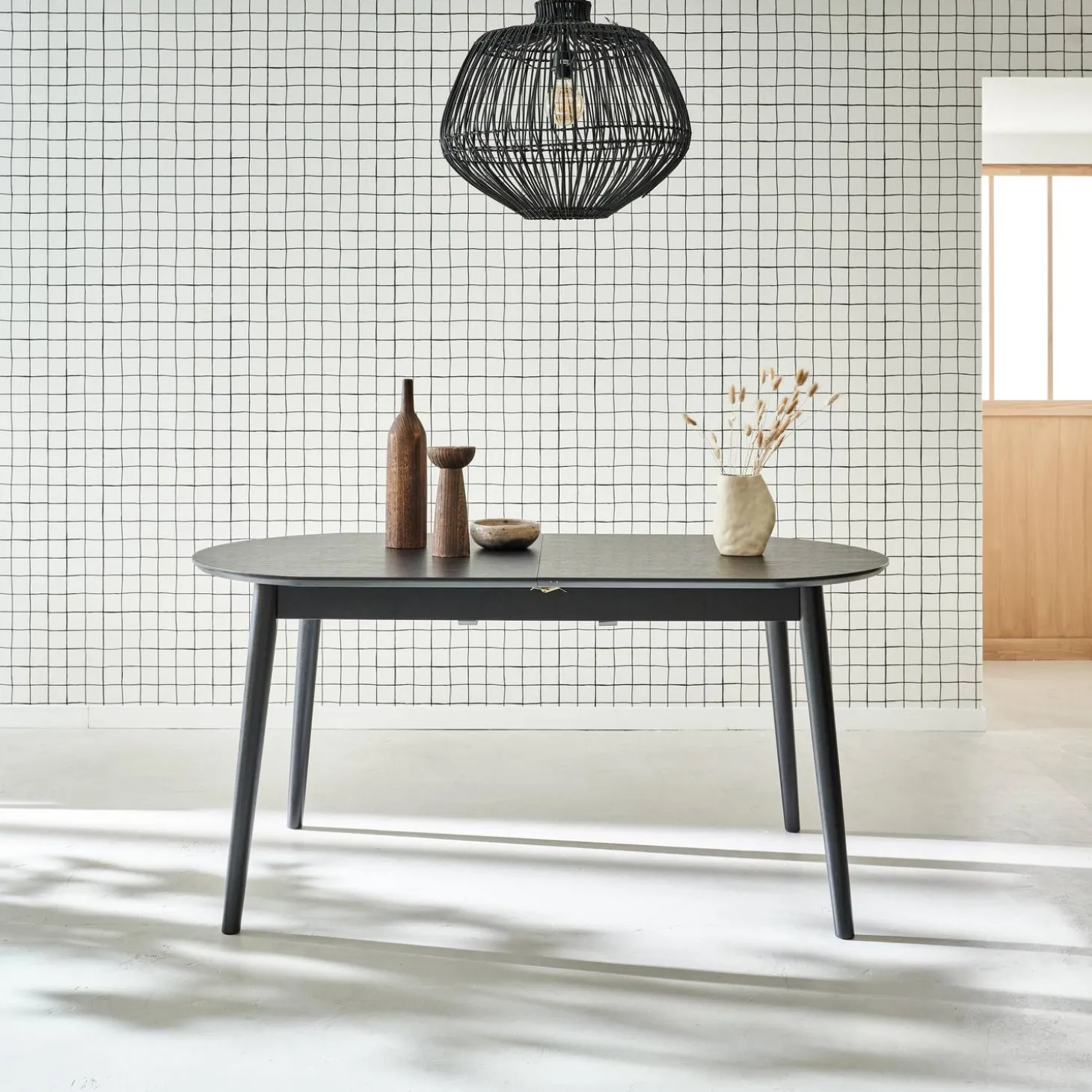 Mesa de comedor ovalada y extensible de 6 a 8 plazas
