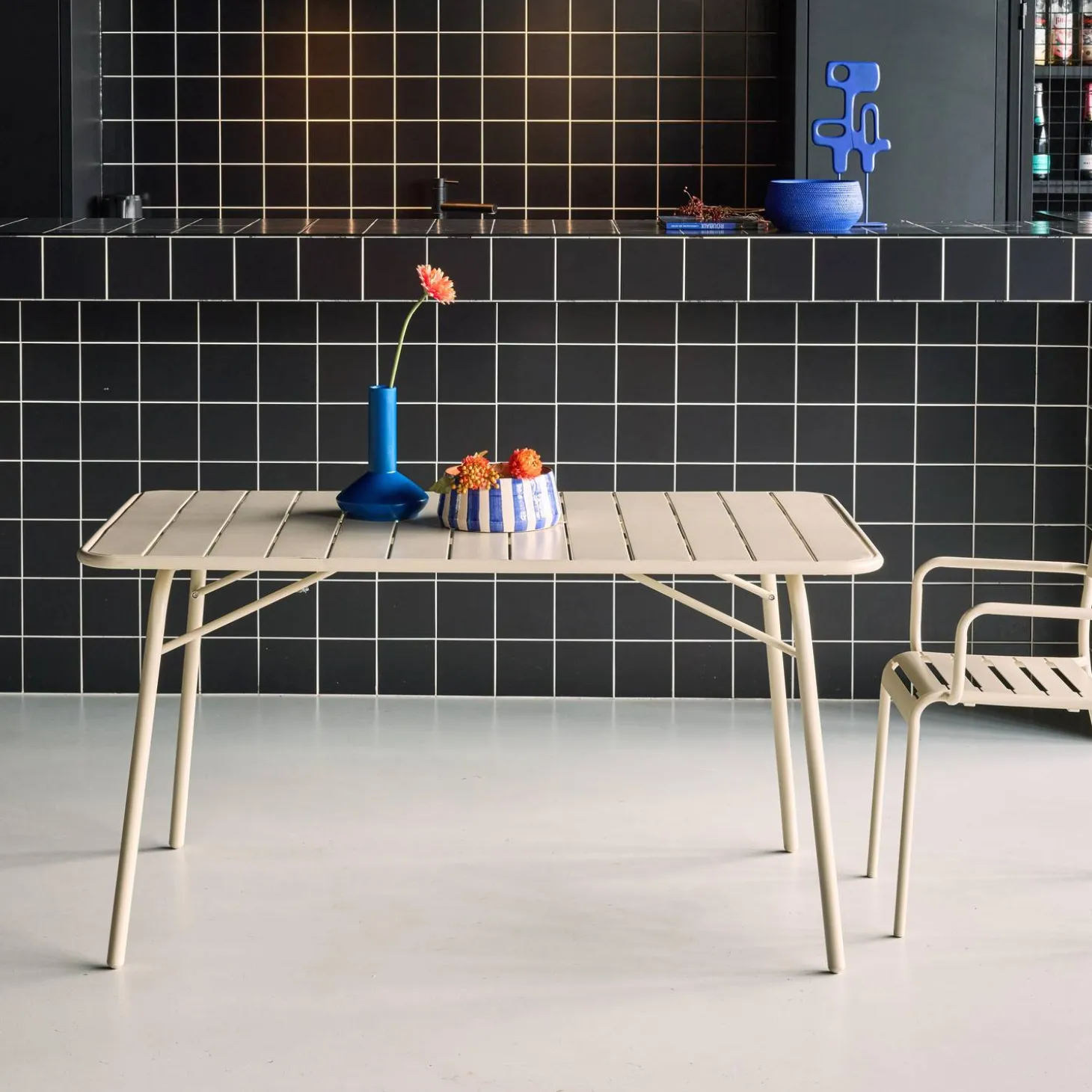 Mesa de jardín bistró de acero plegable, 6 plazas, 140cm