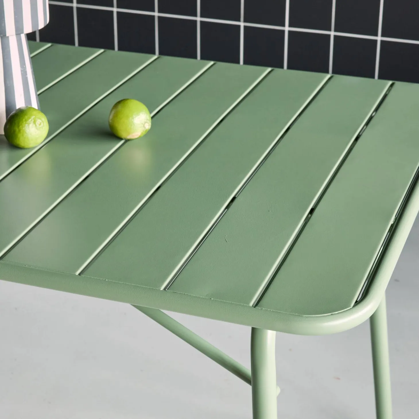 Mesa de jardín bistró de acero plegable, 6 plazas, 140cm