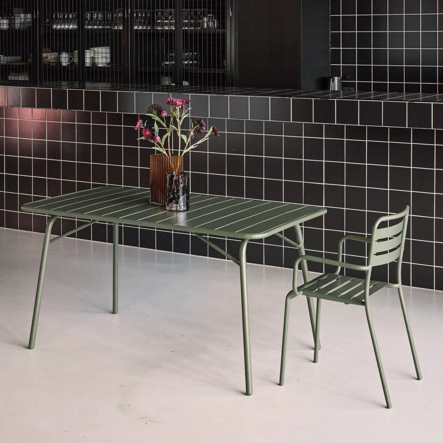 Mesa de jardín bistró de acero plegable, 6 plazas, 140cm