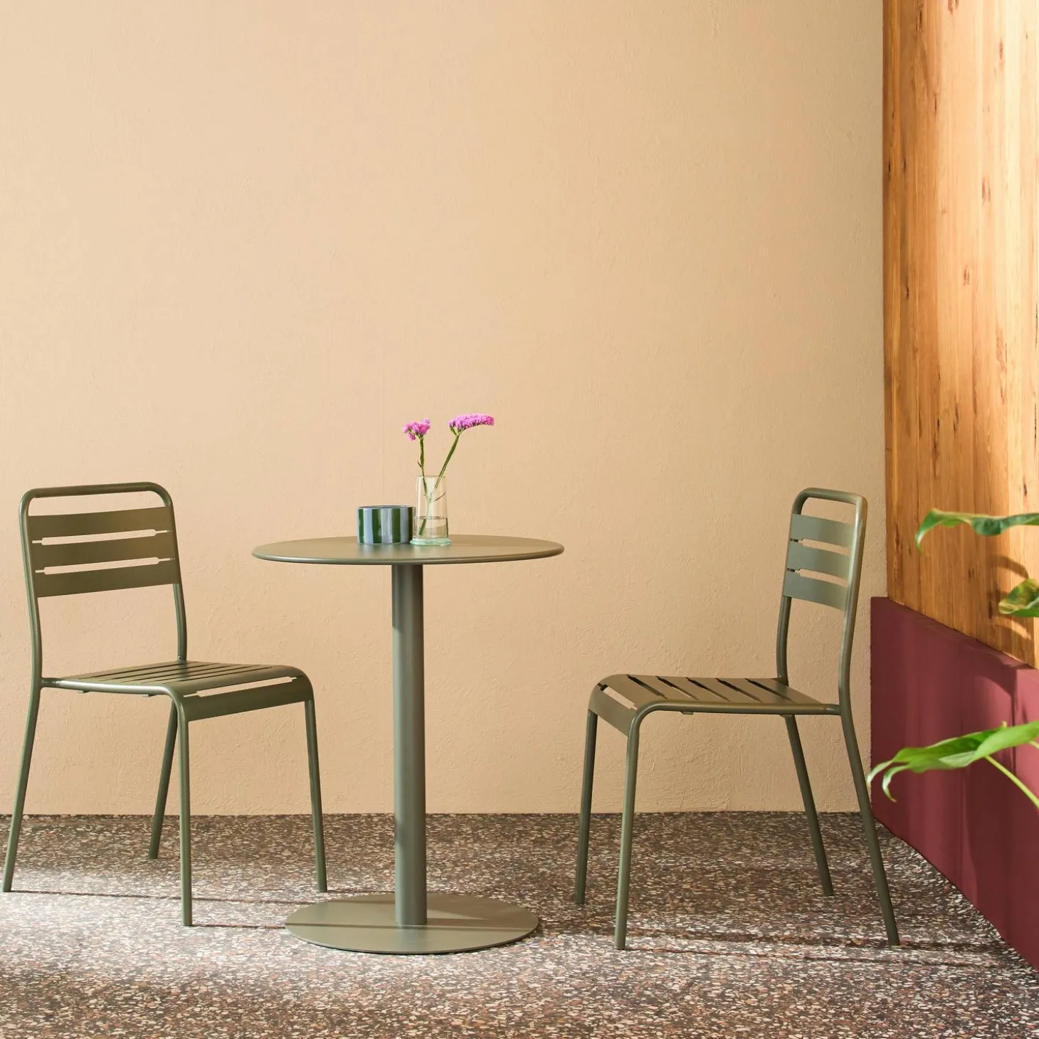 Mesa de jardín bistró redonda de acero con 2 sillas