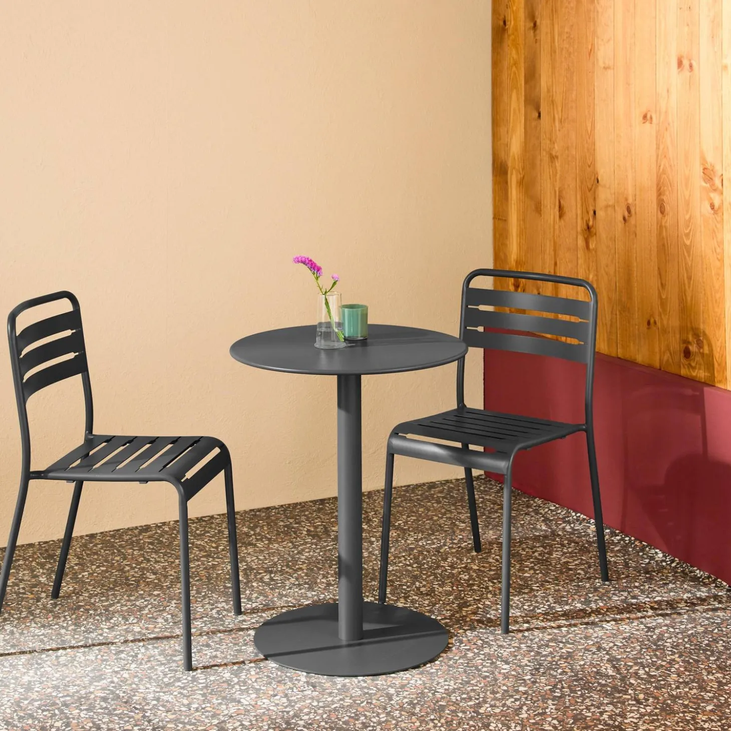 Mesa de jardín bistró redonda de acero con 2 sillas