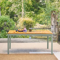 Mesa de jardín de acacia con esquinas redondeadas, 8 plazas