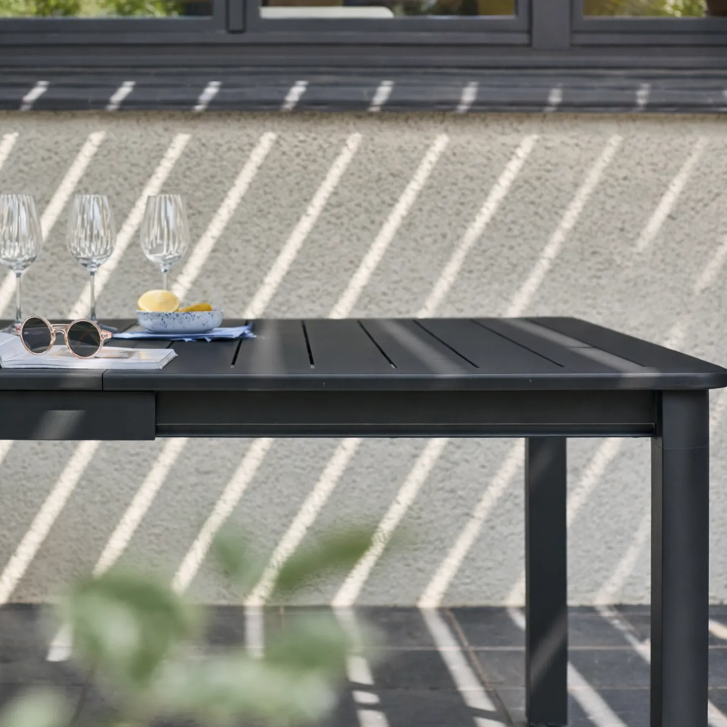 Mesa de jardín extensible de aluminio, 12 a 14 plazas