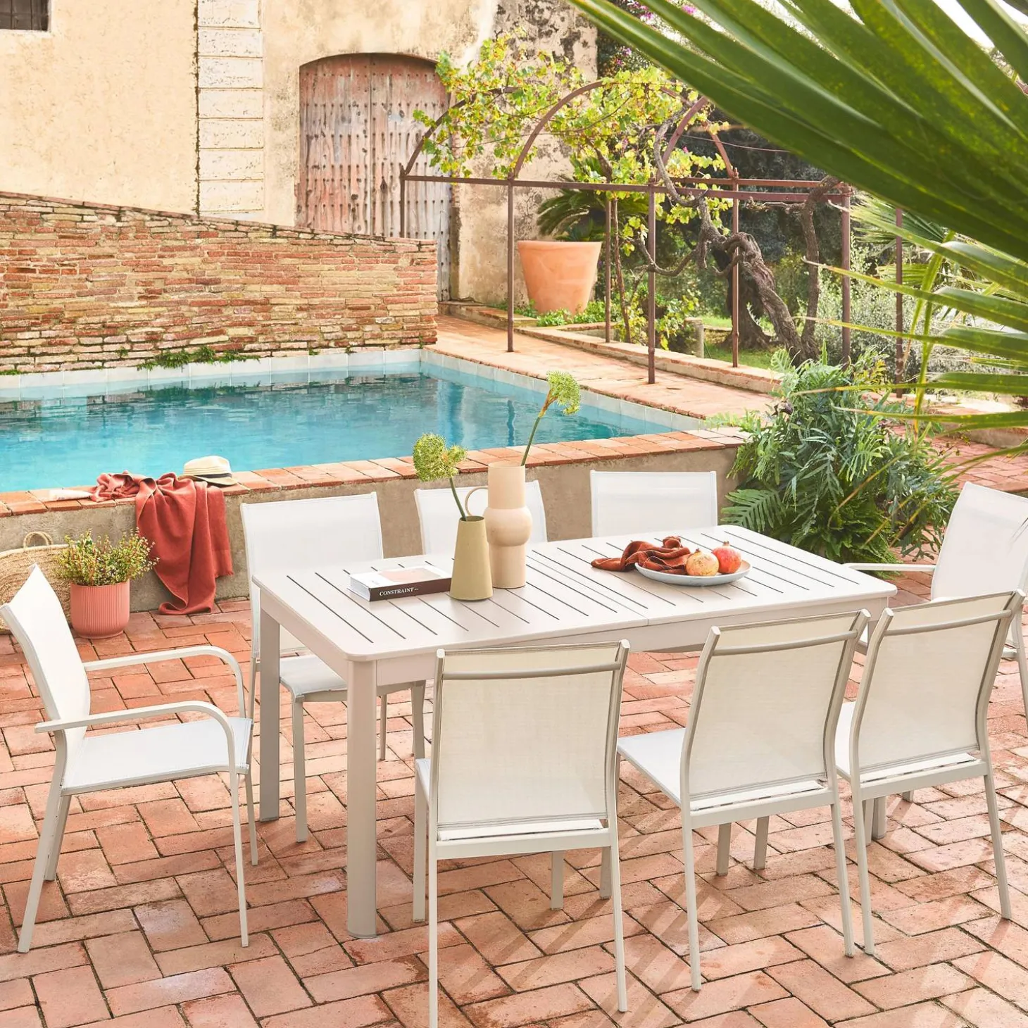 Mesa de jardín extensible de aluminio con 8 sillas