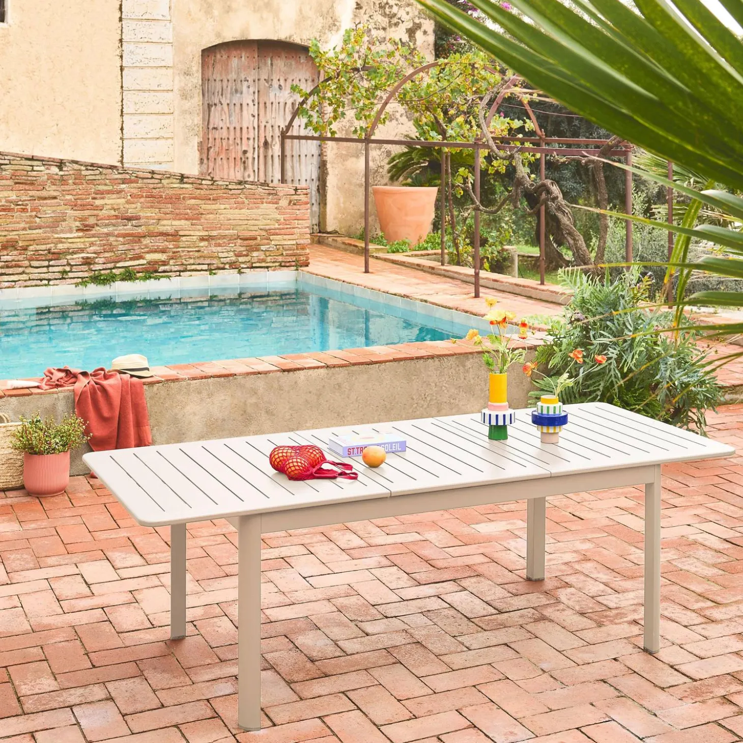 Mesa de jardín extensible de aluminio de 8 plazas