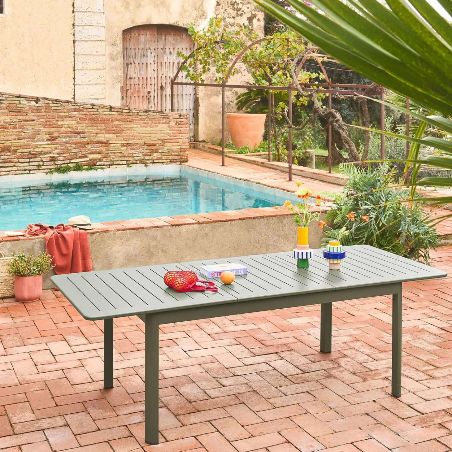 Mesa de jardín extensible de aluminio de 8 plazas