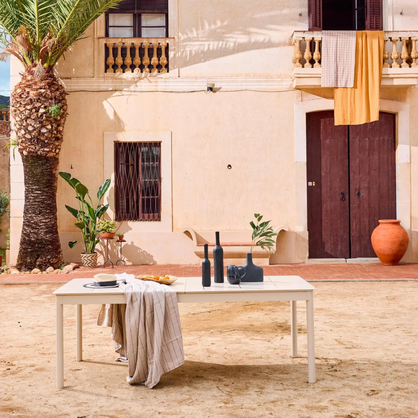 Mesa de jardín extensible de aluminio de 8 plazas