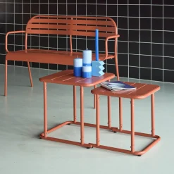 Mesa nido bistró cuadrada para exterior en acero