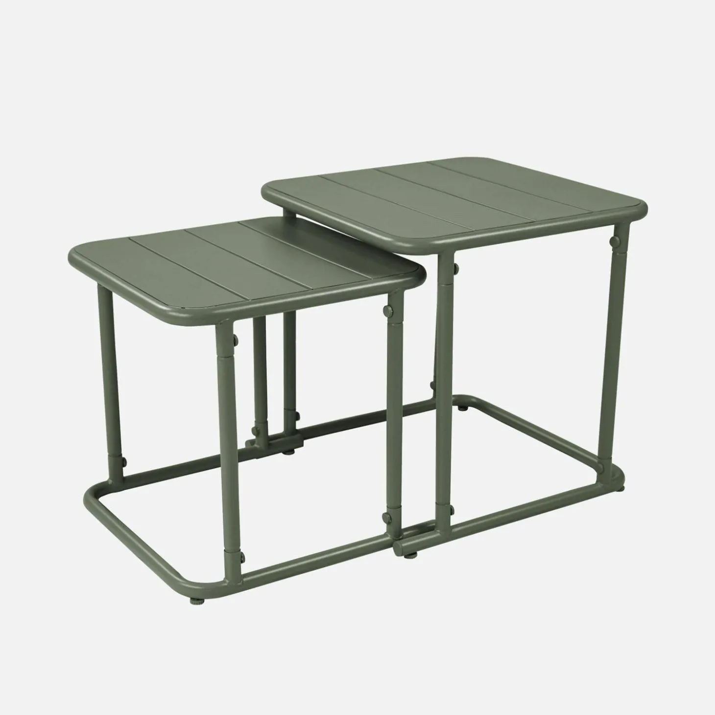 Mesa nido bistró cuadrada para exterior en acero