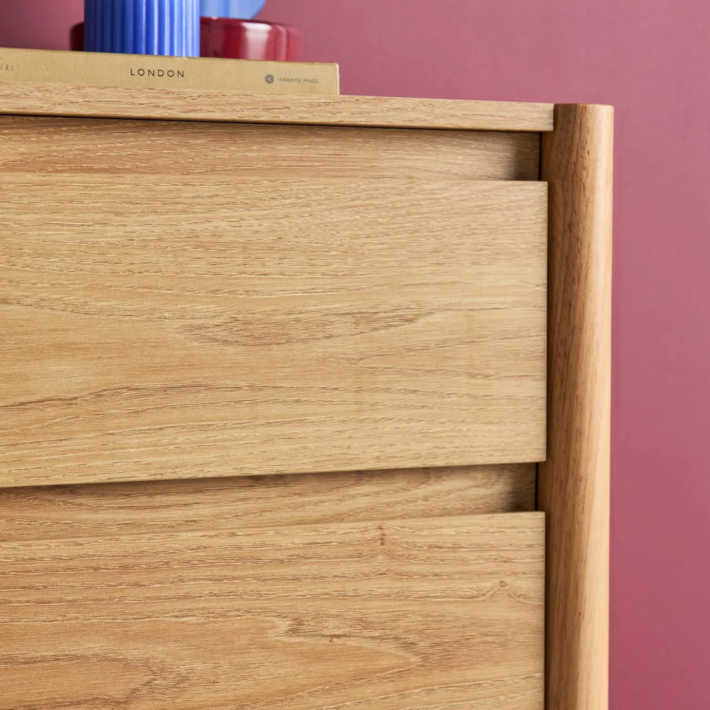 Mesita con decoración madera y 2 cajones, set de 2