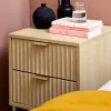 Mesita de noche acanalada efecto madera y metal