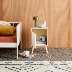 Mesita de noche infantil con patas de madera de pino, 1 puerta