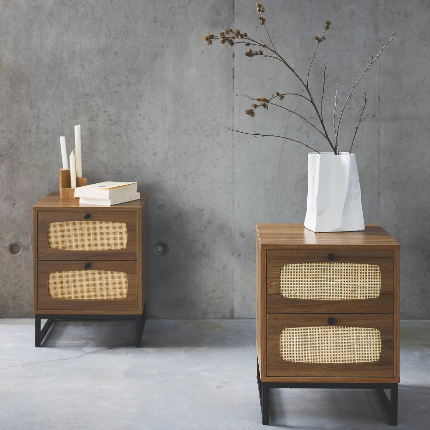 Mesitas de noche de madera y caña, set de 2