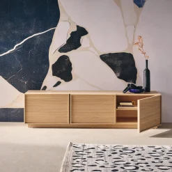 Mueble de TV con decoración de madera y 3 puertas, 140cm