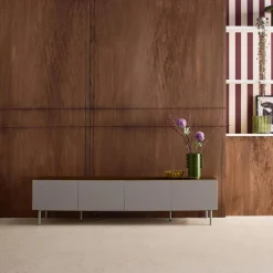 Mueble de TV de metal y decoración de madera con 4 puertas, 180 cm