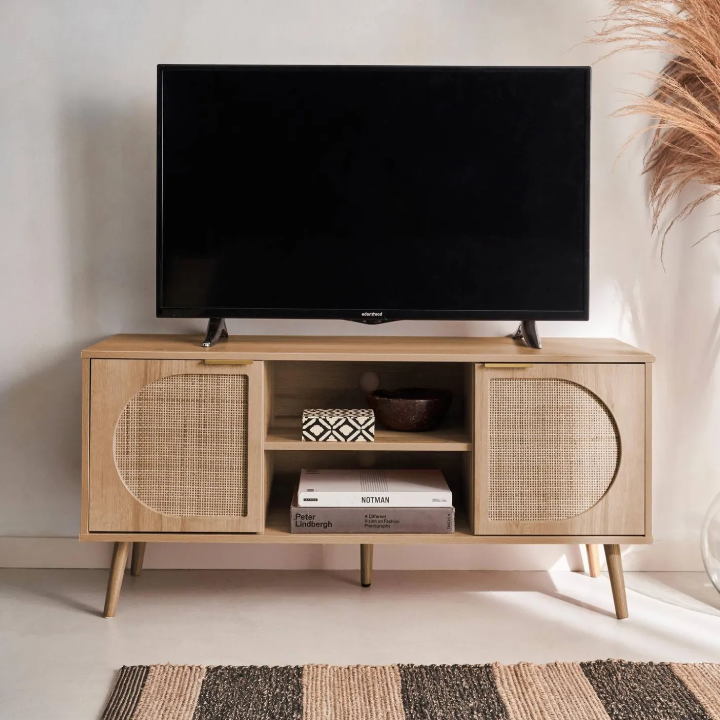 Mueble de TV en madera y caña redondeada, 120cm
