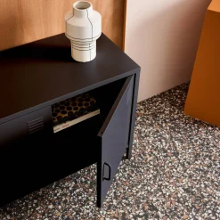 Mueble de TV industrial de metal con 3 puertas, 120cm