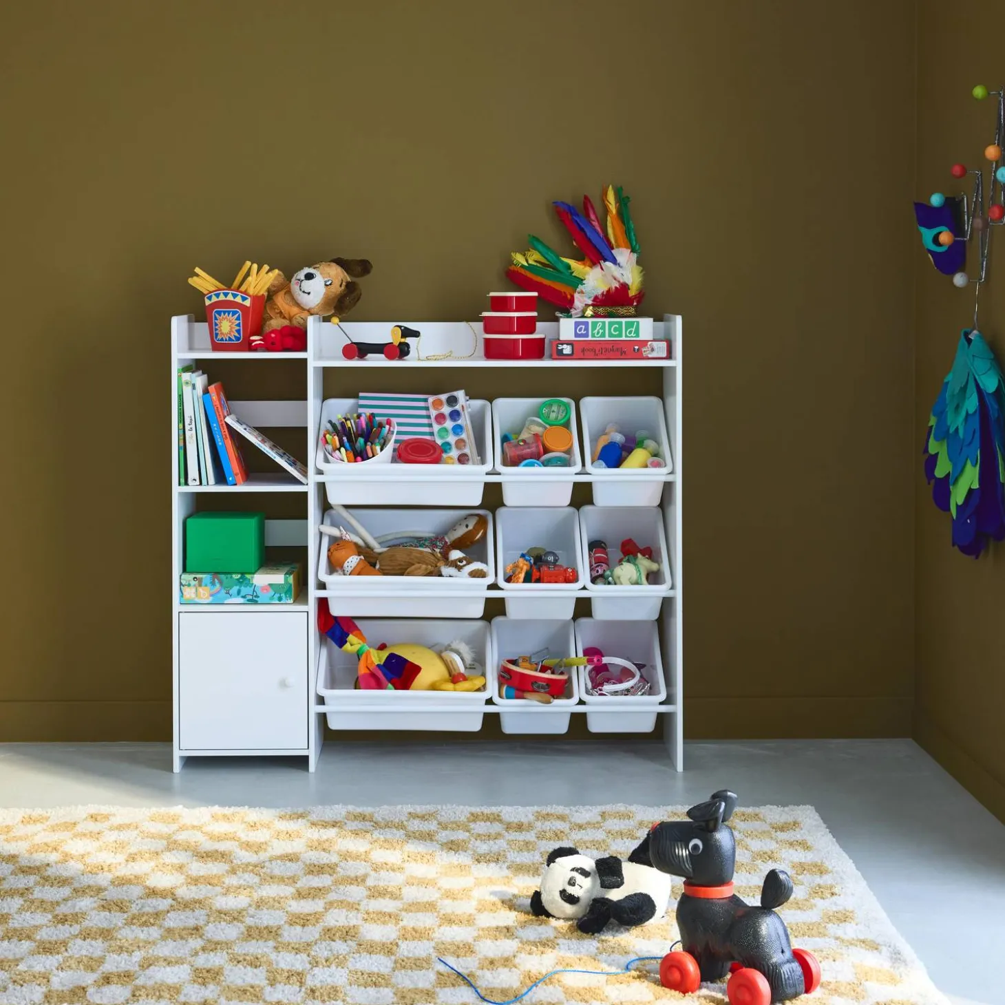 Mueble para niños con 9 cubos, 4 estantes y 1 puerta