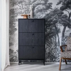 Mueble zapatero con 3 puertas acanaladas