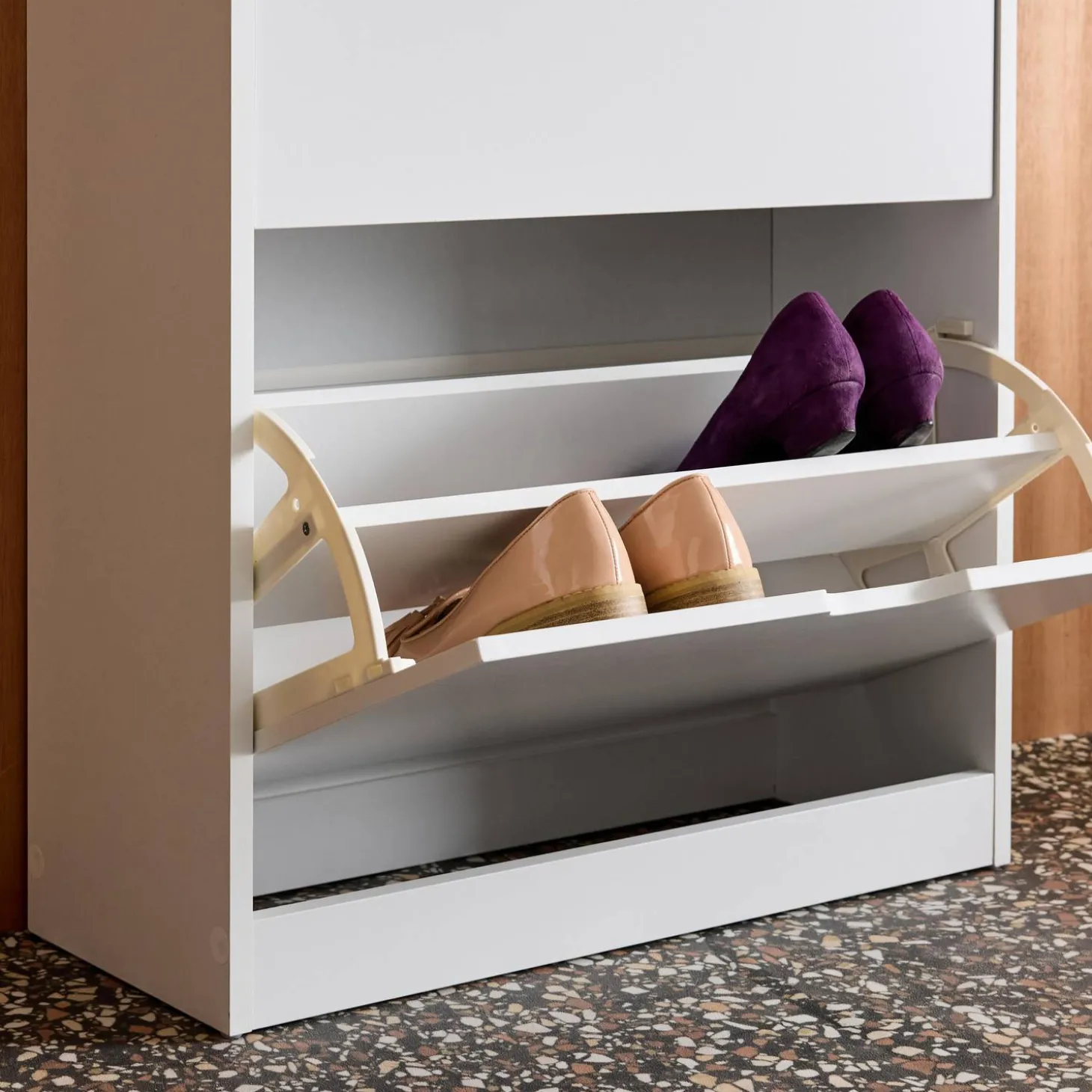 Mueble zapatero decorativo de madera con 3 cajones