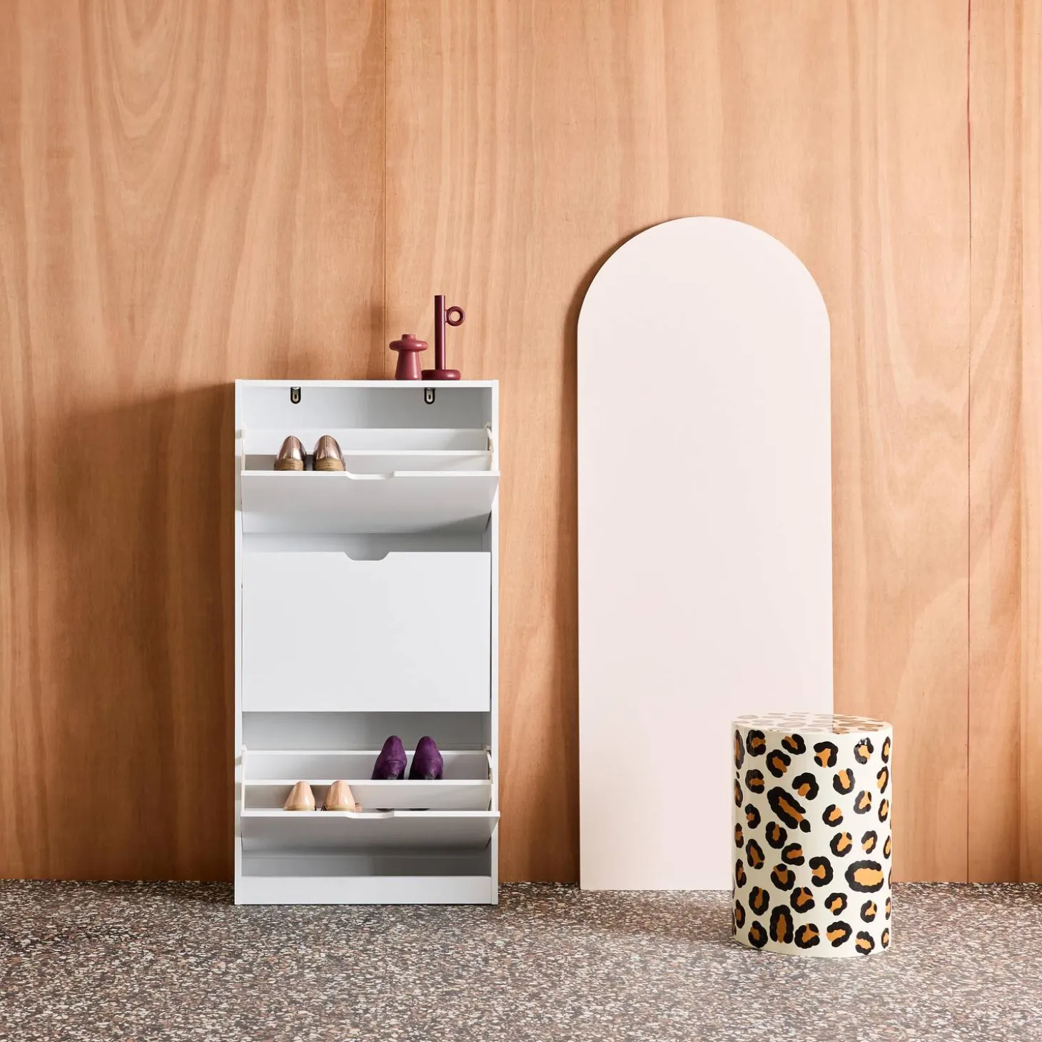 Mueble zapatero decorativo de madera con 3 cajones