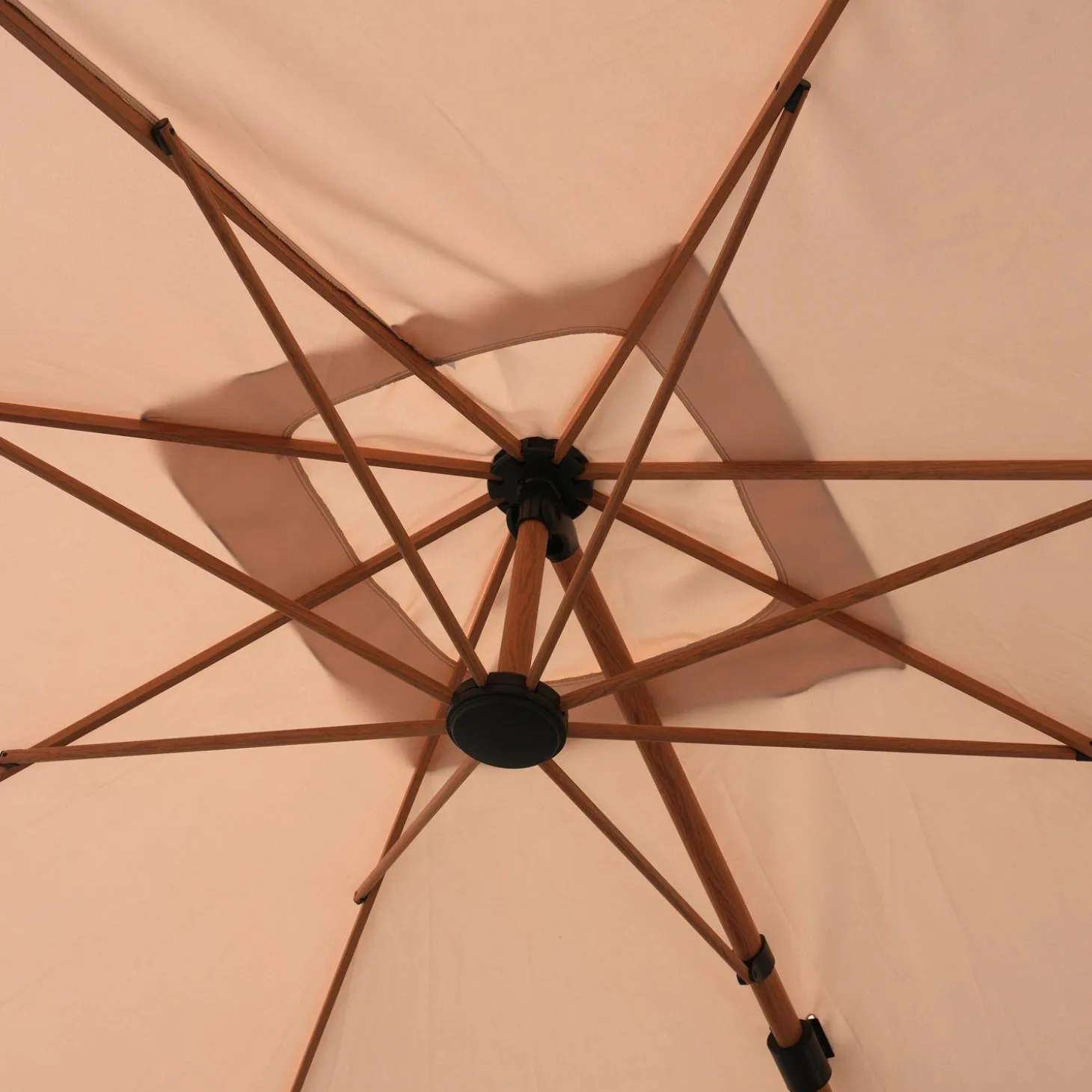 Parasol rectangular excéntrico poste efecto madera, 3x4m