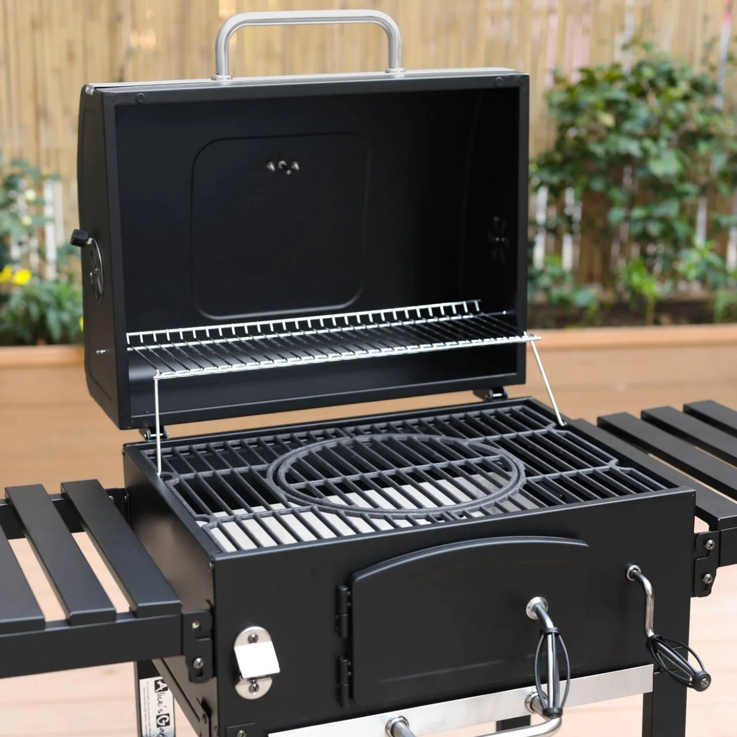 Parrilla de carbón con funda