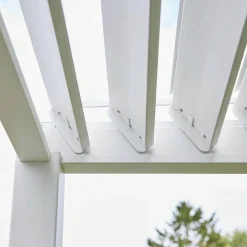 Pérgola bioclimática de aluminio 3x4m + 3 persianas de 130cm