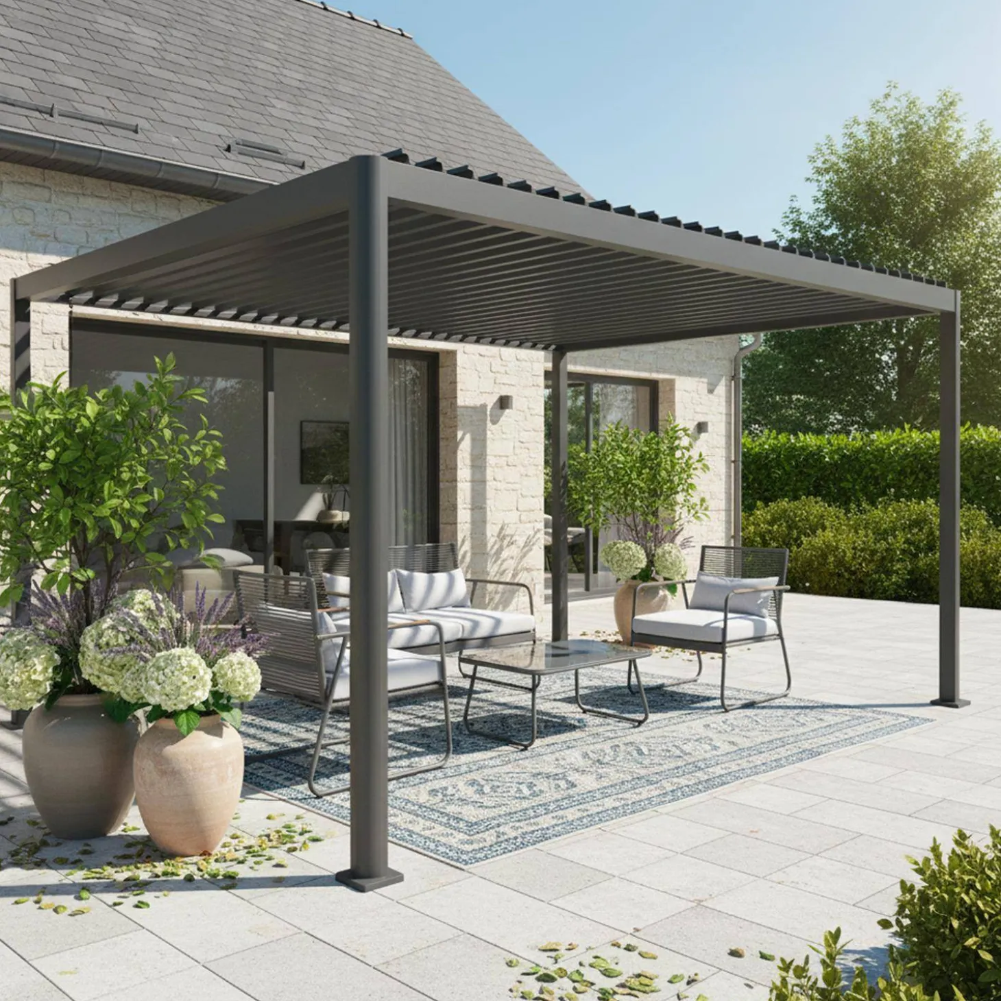 Pérgola bioclimática 3x4m de aluminio y acero con lamas orientables y pies redondeados