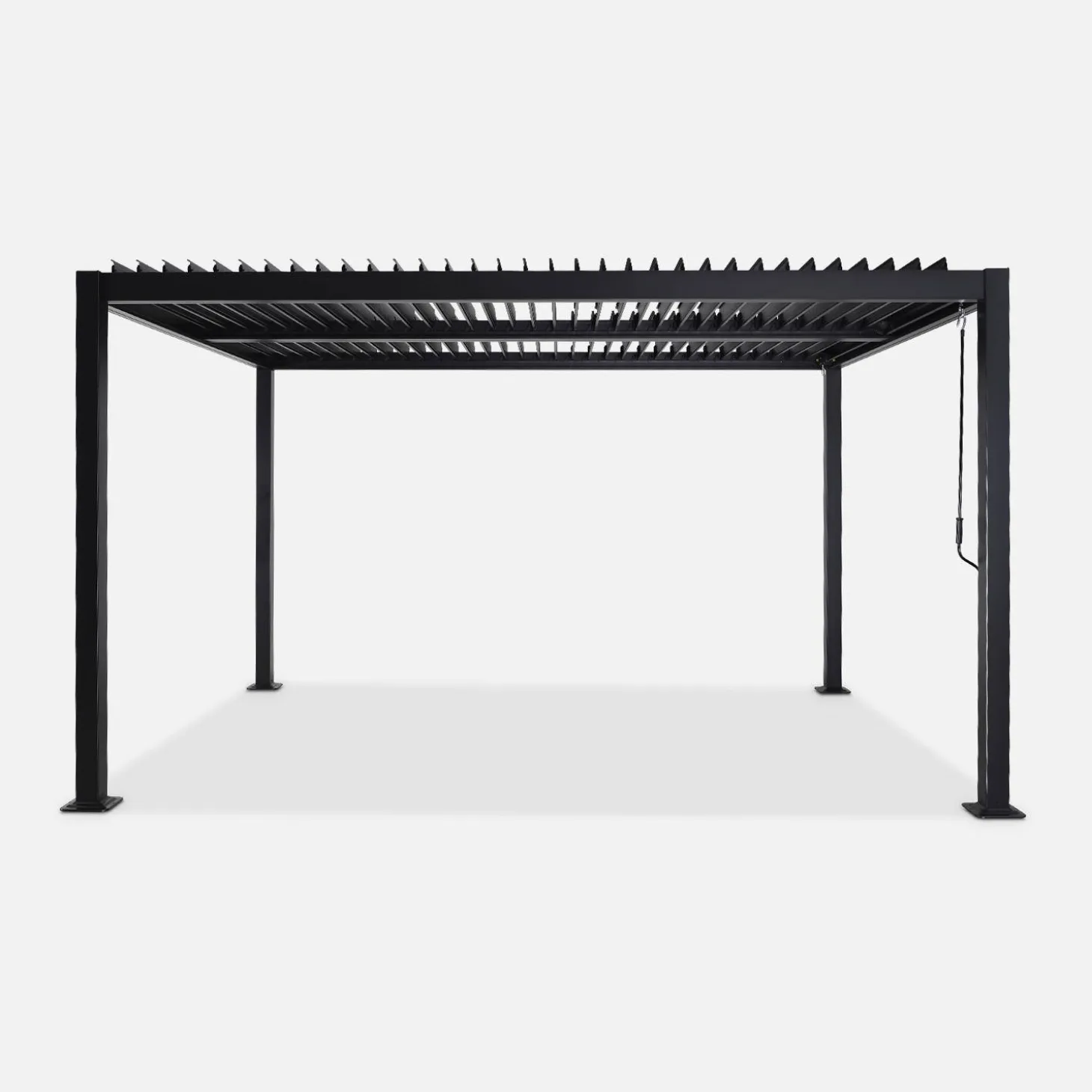 Pérgola bioclimática 3x4m de aluminio y acero con lamas orientables