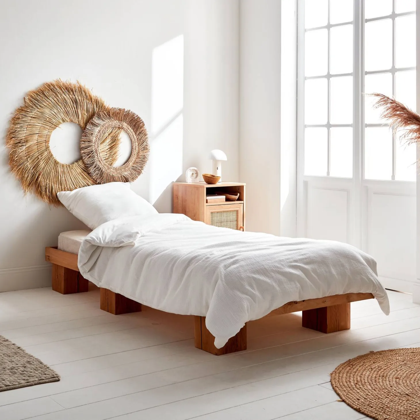 Ropa de cama de gasa y algodón blanco