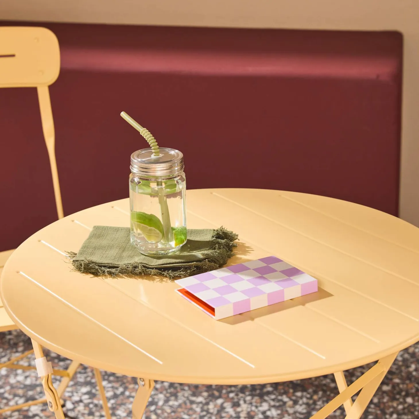 Set de jardín bistró plegable de mesa redonda de acero con 2 sillas