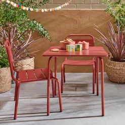 Set infantil de mesa y silla de metal con 2 sillas