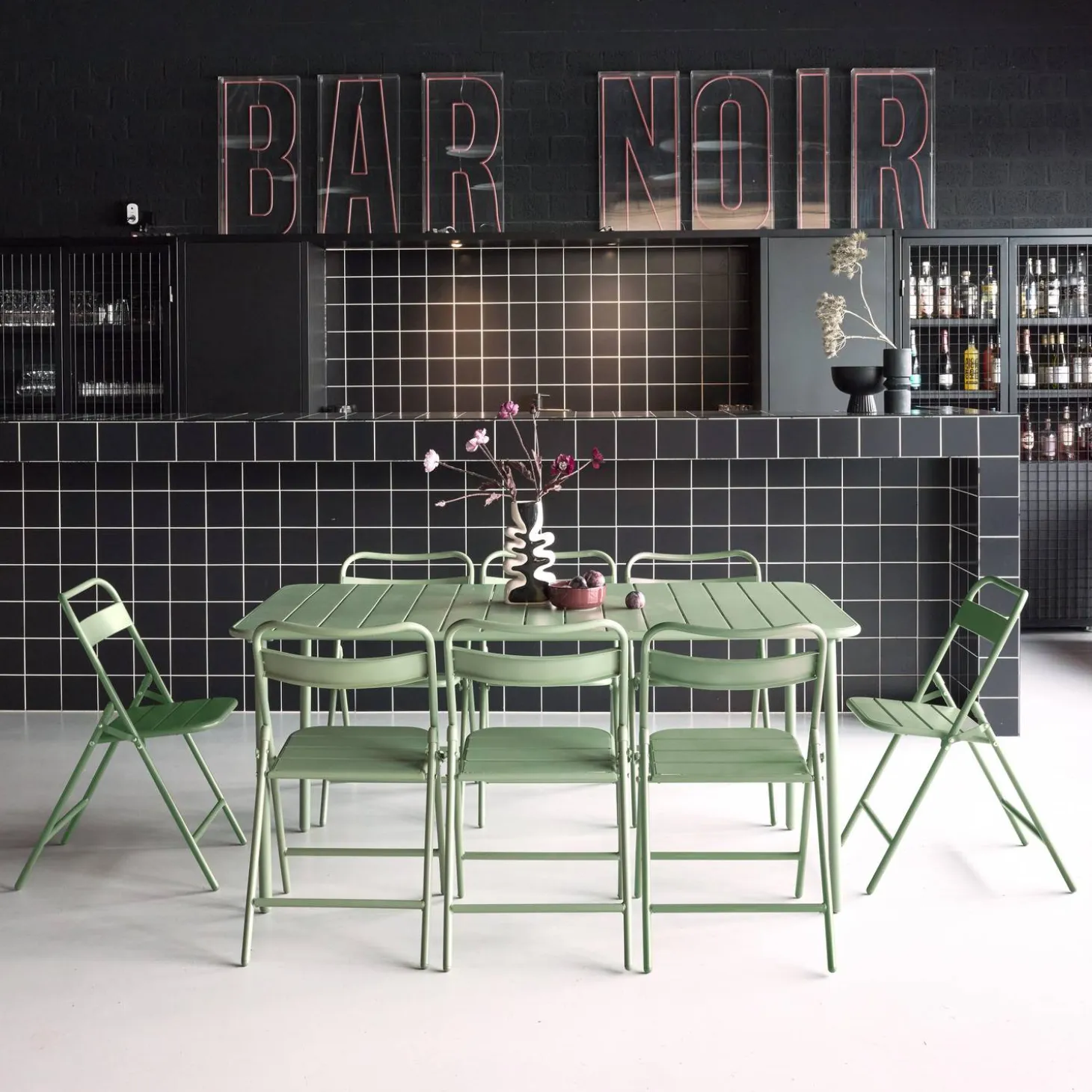 Set mesa de jardín bistró de acero con 8 sillas plegables, 160cm