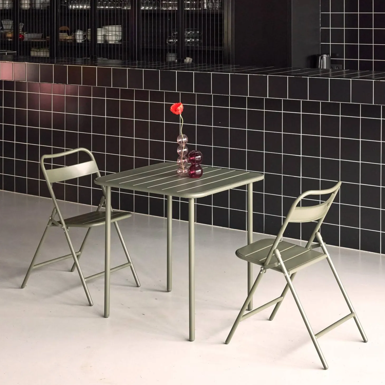 Set mesa de jardín bistró de acero con 2 sillas plegables, 70cm