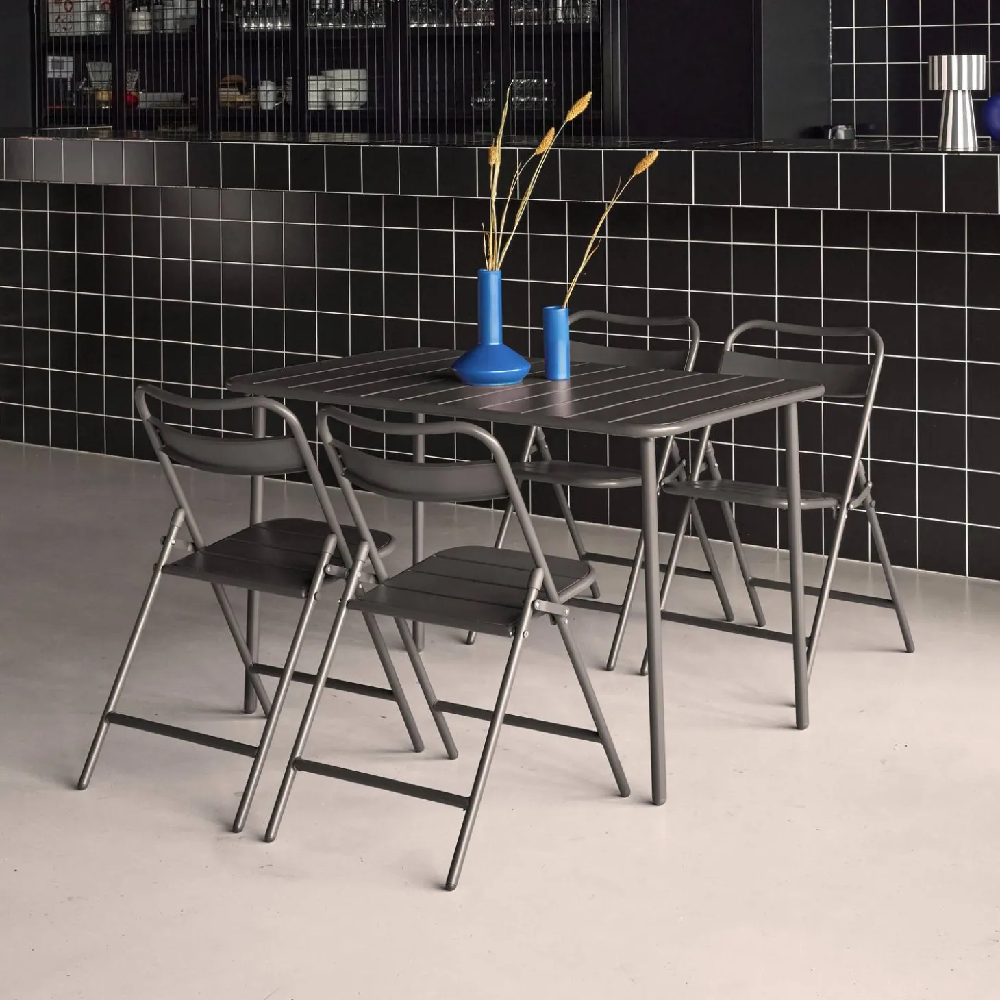Set mesa de jardín bistró de acero con 4 sillas plegables, 120cm