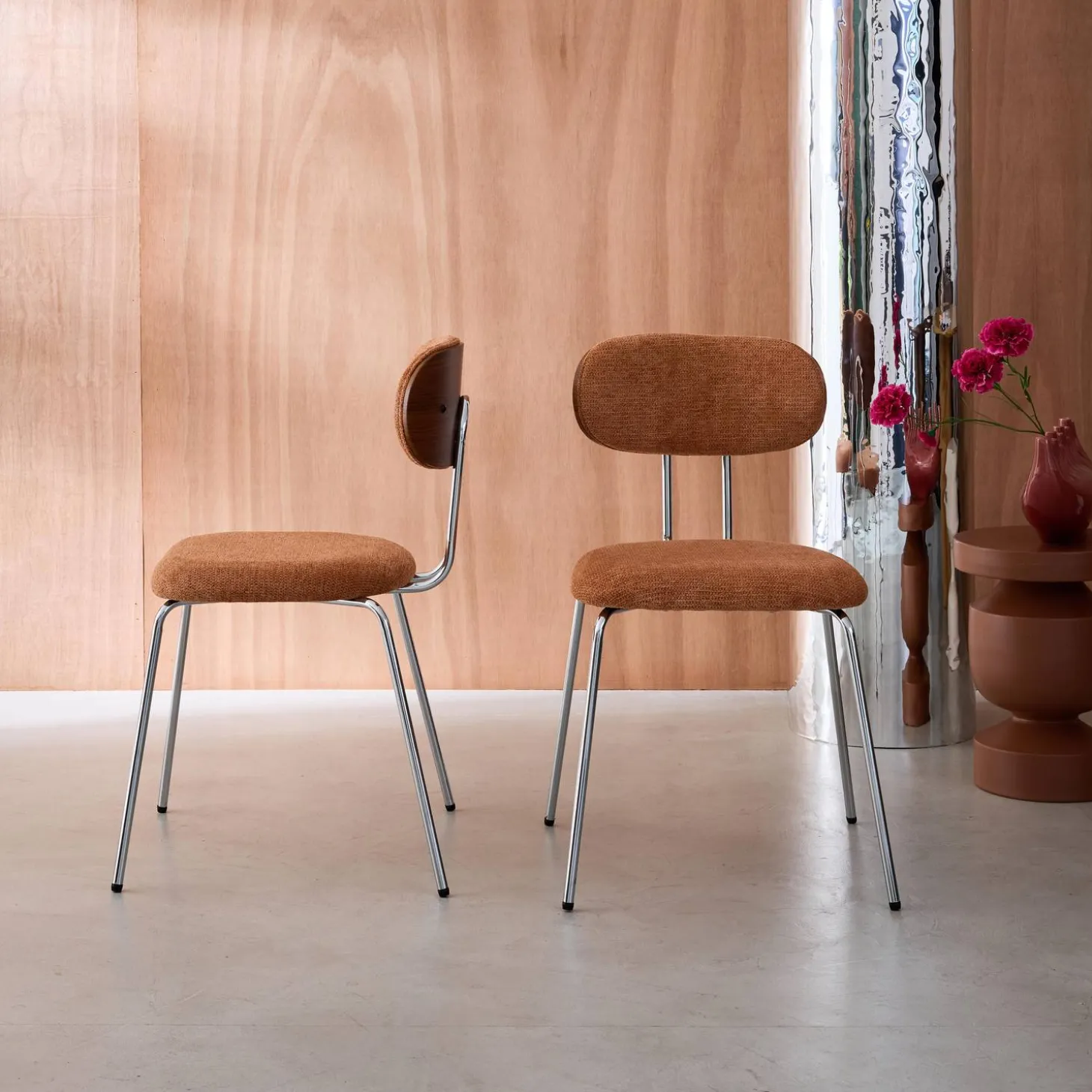Silla de madera curvada teñida de nogal y tejido repelente al agua , set de 2