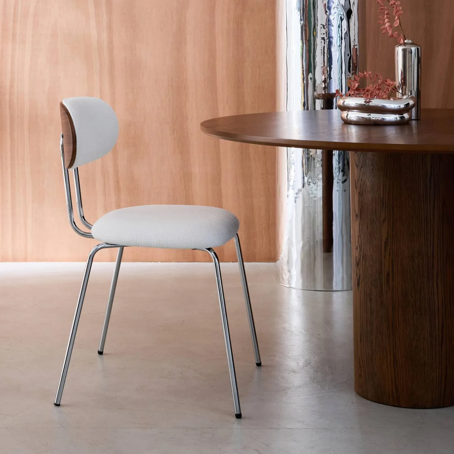 Silla de madera curvada teñida de nogal y tejido repelente al agua , set de 2