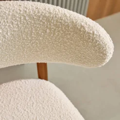 Silla de madera de hevea y tejido borreguito, set de 2