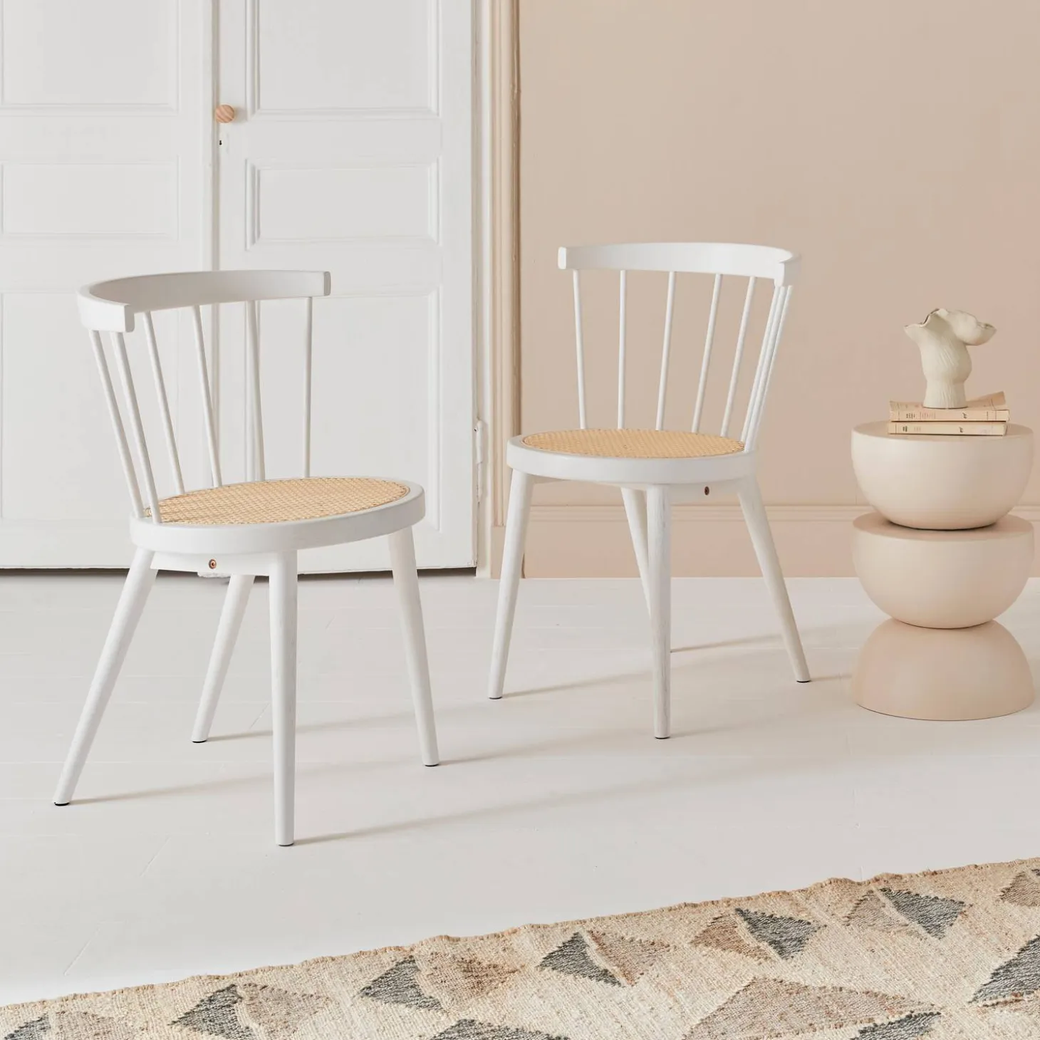 Silla de madera y caña, set de 2