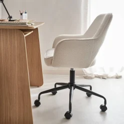 Silla de oficina con ruedas en borreguito y base negra
