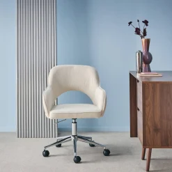 Silla de oficina de pana fina con ruedas y base cromada