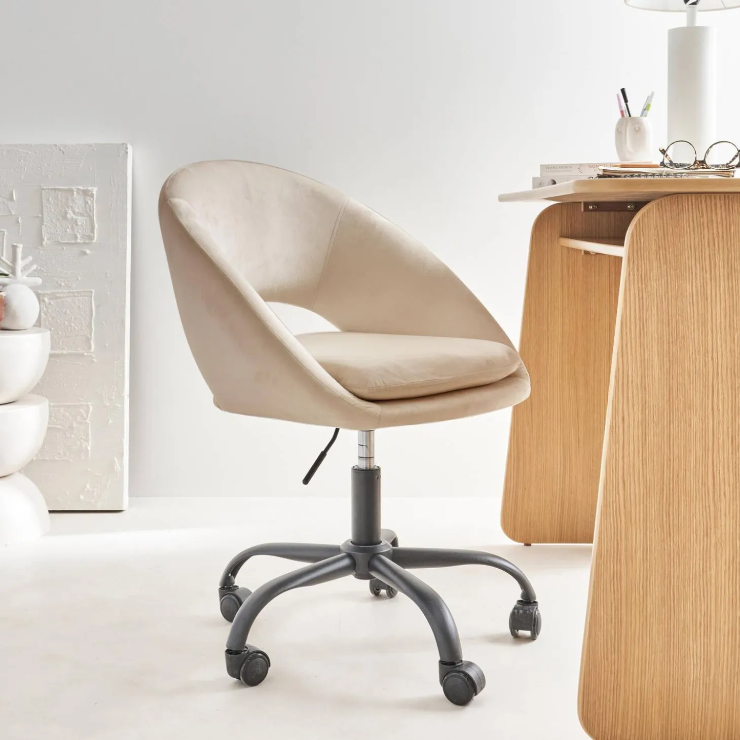 Silla de oficina de terciopelo con ruedas